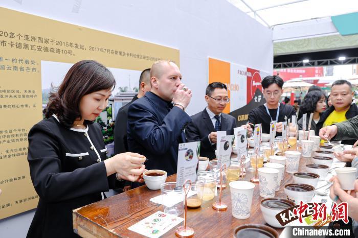 国际国内咖啡大牌云集重庆国际咖啡节开幕